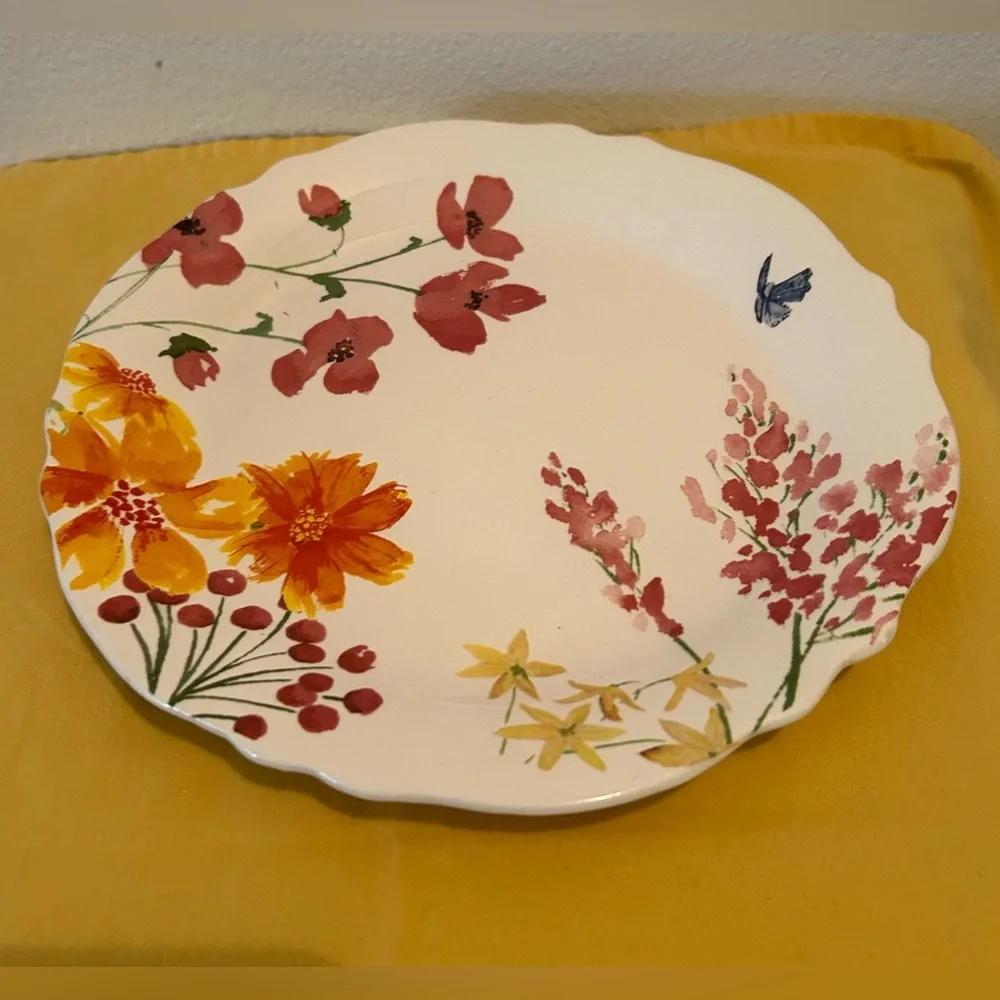Sur la Table 9” floral plate with butterfly.